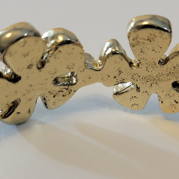 Betsey Johnson Flower Bracelet (Gold with Iridescent jems) - Picture 3 of 4